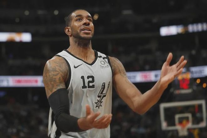 行全球的足 行全球的足